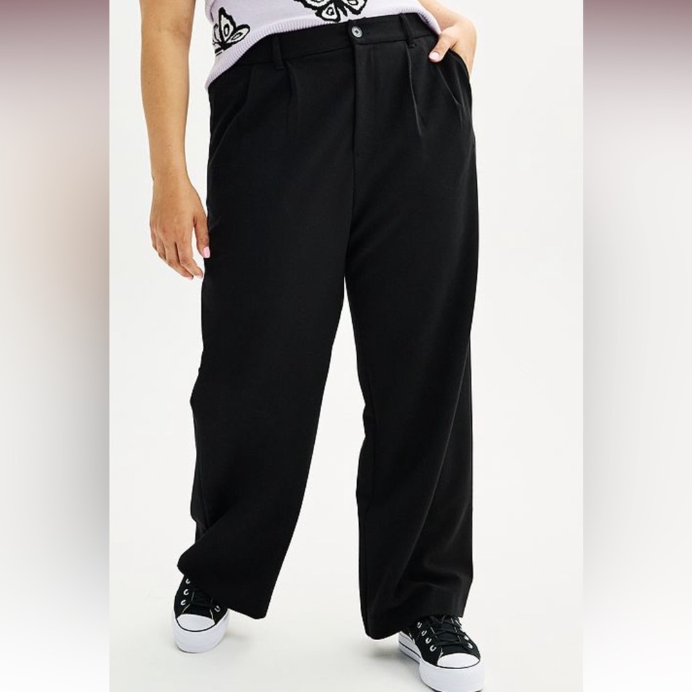 SO Women's Black Trousers